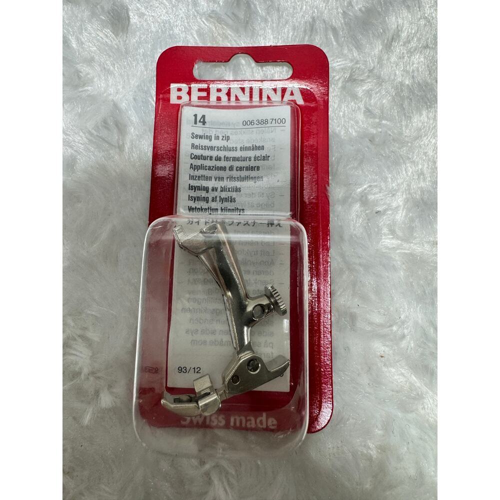 NEW Bernina 14 Zipper Foot Sewing Machine Presser Foot #0063887100 – Swiss